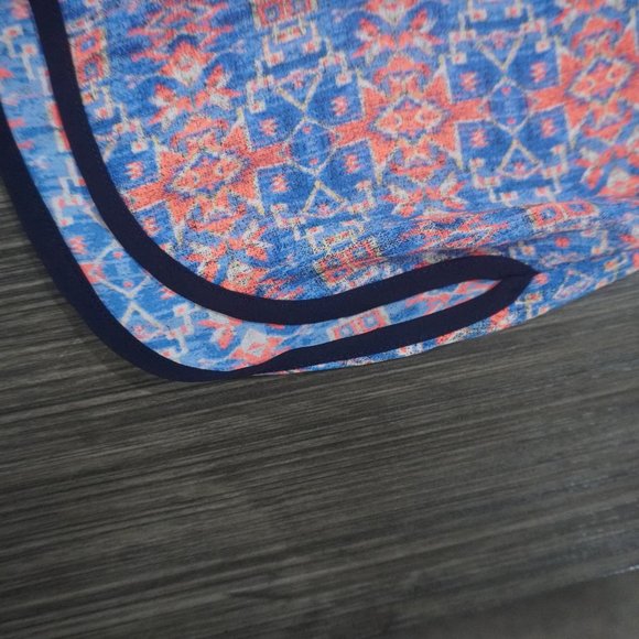 Halter Cut Tank Top - Picture 3 of 4